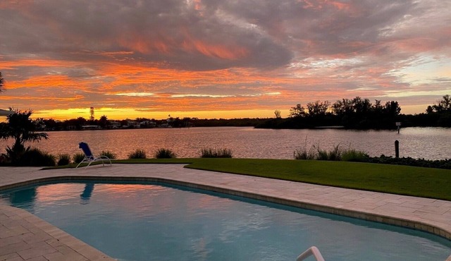 Spectacular Bay View Home, Gateway to Siesta Key and all of Sarasota