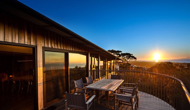 Spectacular Bay Views from South Channel House, McCrae