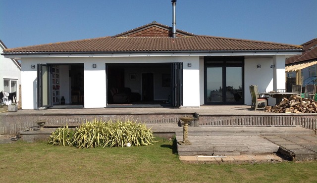 Spectacular Beach Villa near Cardiff - Sully Village