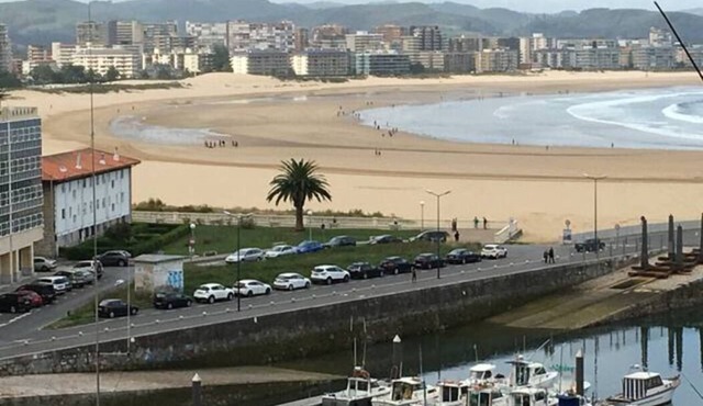 Spectacular brightness in marina, beach and downtown villa