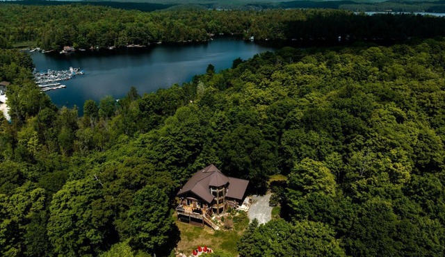 Spectacular Cabin Amazing for a Luxury Vacation in Gooderham, Ontario