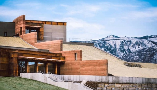 Spectacular Cabin with Incredible Panoramic Views in Sheridan, Wyoming