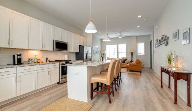 Spectacular Condo Rooftop Deck Great for Groups