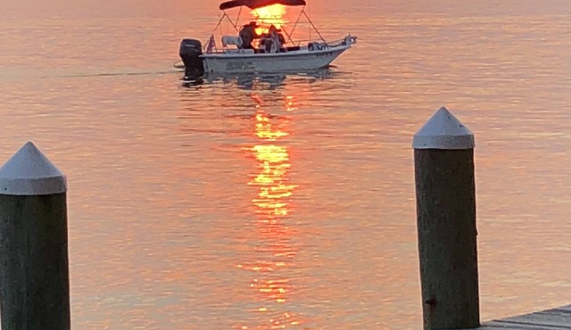 SPECTACULAR CORNER UNIT - Direct Waterfront Condo in Crisfield, Md