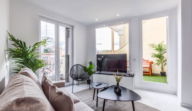Spectacular design apartment with terrace Gl6D