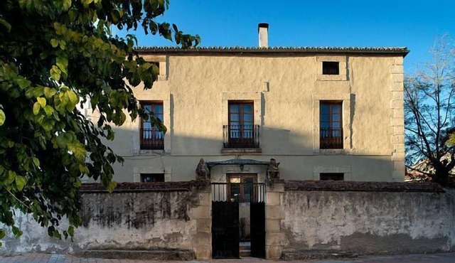 Spectacular Historic House Pharmacist's House for 12 people
