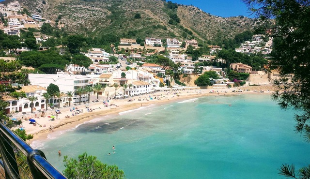 Spectacular Frontline Apt Sea Views 2mins Walk to Beach/5mins to Moraira