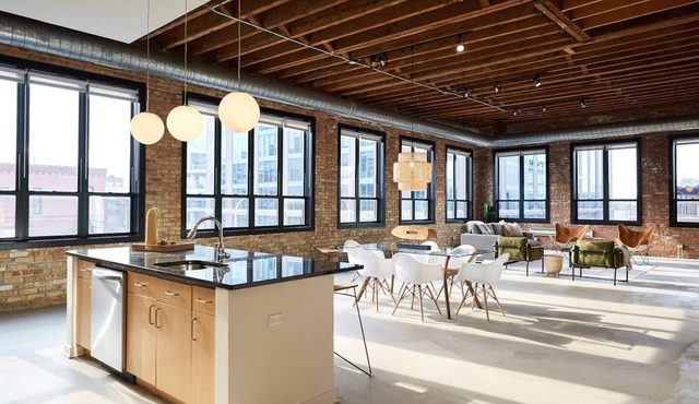 Spectacular Fulton Market Penthouse, Sleeps 24 in Style | Featured In Architectu