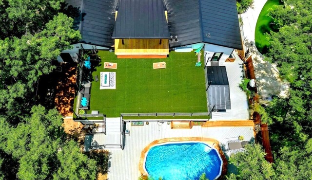Spectacular Grand Getaway - Pool Fire Pit Bar