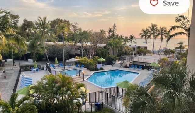 Spectacular Key Largo Sunsets - 2 bedroom Townhouse sleeps 4
