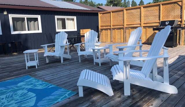 Spectacular Lake Manitouwabing Water Front Cottage