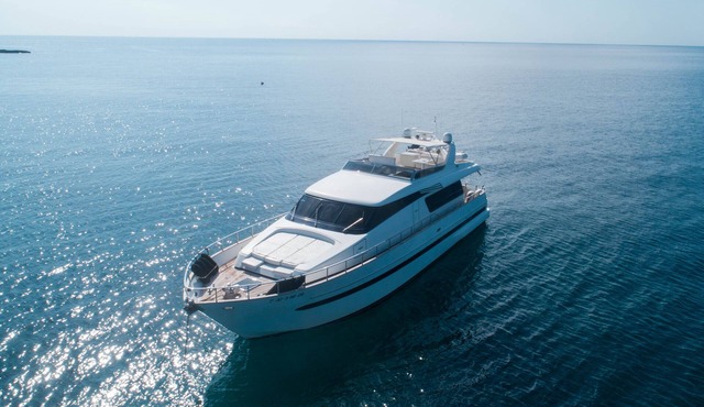 Spectacular Luxury Yacht center Alicante