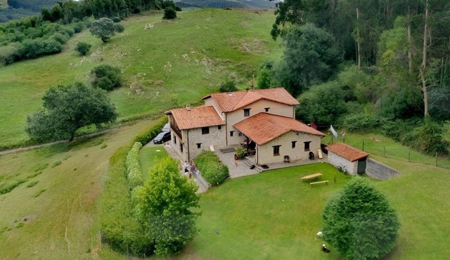 Spectacular manor house in an incomparable setting