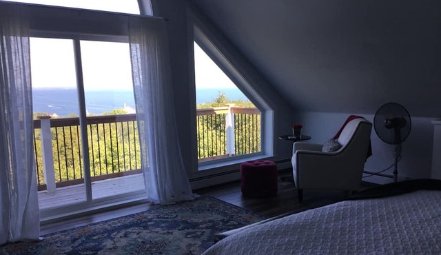 Spectacular million dollar ocean view private home