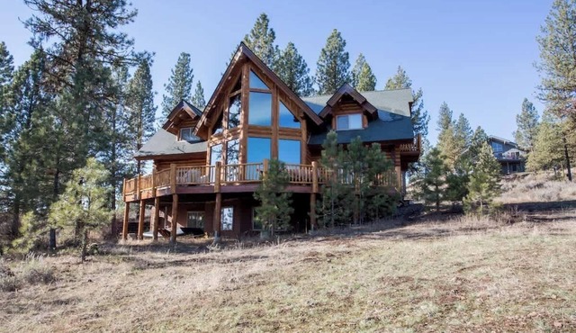 Spectacular Mountain Getaway for Large Groups