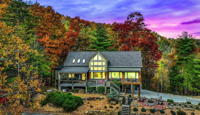 Spectacular Mtn view ☛Hot Tub ☛Fire pit ☛Sleeps 13 ☛