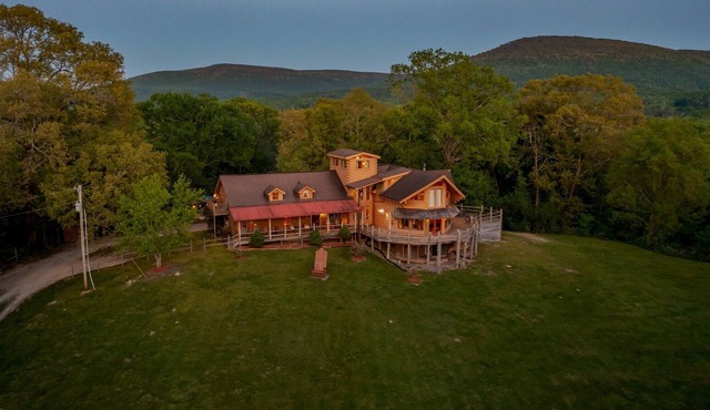 Spectacular Mtn Views! Book Jan-Mar dates add extra house FREE!nEZ 2 Chattanooga