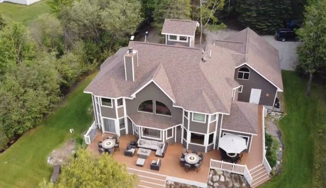 Spectacular Mullett Lakefront Vacation Home