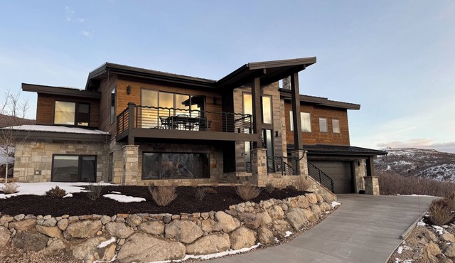 Spectacular New Park City 4-br Ski Home,