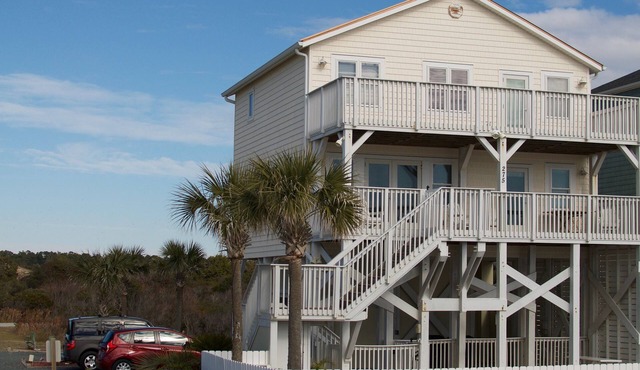 Spectacular Ocean Views with Private Pool! Beautifully Decorated Rental