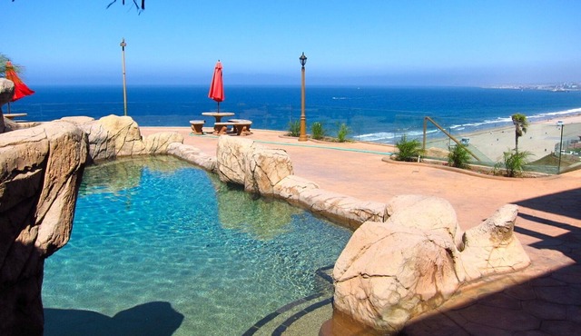 Spectacular Oceanfront home