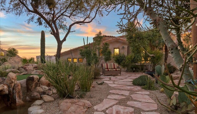 Spectacular Peaceful Property with Stunning Panoramic Views!