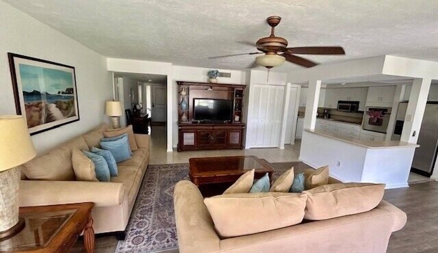 Spectacular Pelican Bay Condo With All Pelican Bay Amenities!