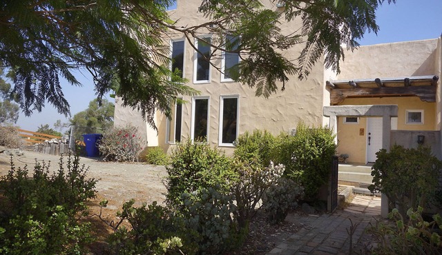 Spectacular, quiet Spanish house with great valley views!