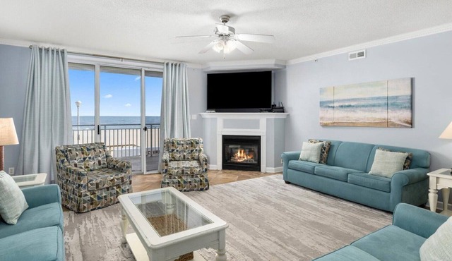 🏖️Spectacular Spacious Ocean Front Condo on Boardwalk, this one you've got to see! 🏖️