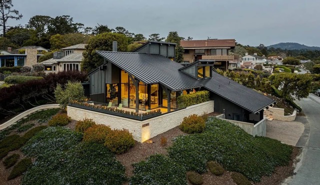 Spectacular ultra modern 3 bedroom + 3.5 bath