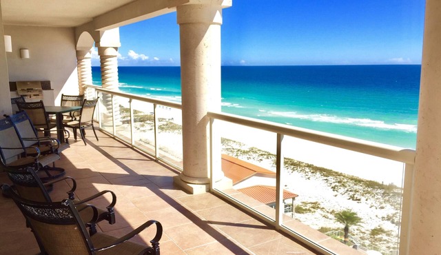 Spectacular Unobstructed 10th Floor Views - Free Beach Chairs and Umbrellas