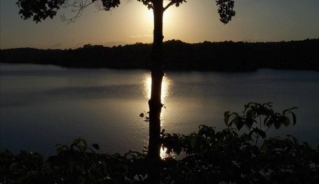 Spectacular House with Panoramic View of Lake Desoto