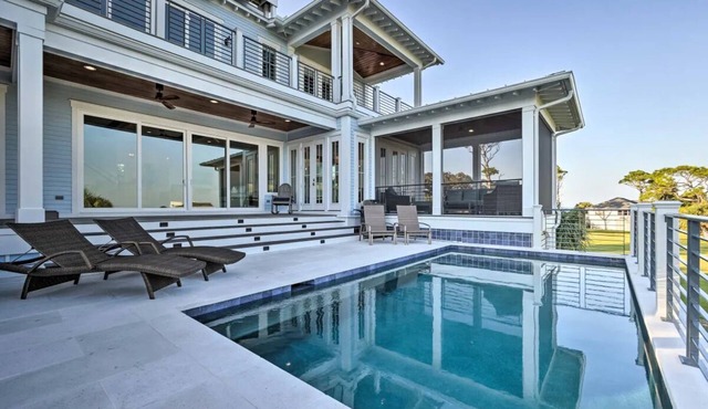 Spectacular Ocean, Golf and Sunrise views-Heated Pool-Luxury Family Retreat