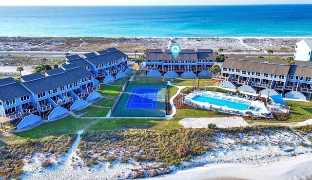Spectacular Views from all Windows in this Sound Frond Condo; Pets Welcome!