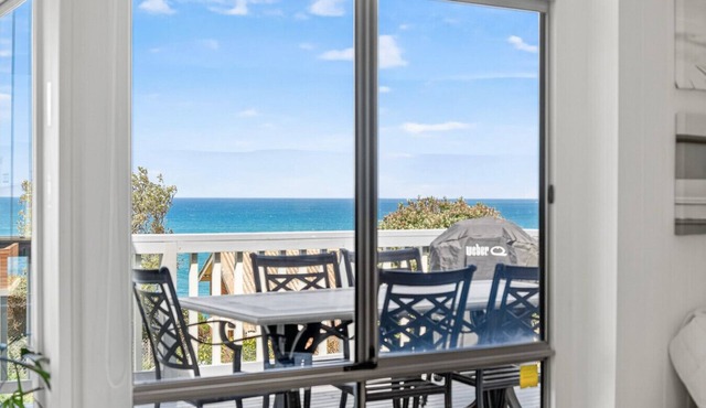 Spectacular Views. Walk to everything. Very Pet Friendly.