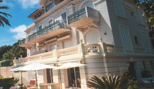 Spectacular views from a historical villa apartment. 5 star reviews