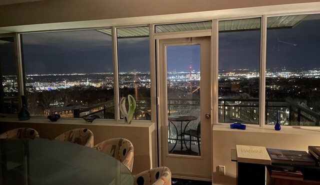 Spectacular views minutes from downtown Montréal