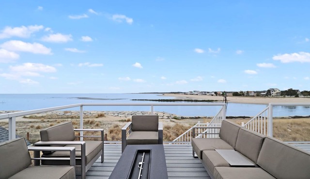 Spectacular Views New Waterfront Home, steps to the sand, in a sleepy beach town