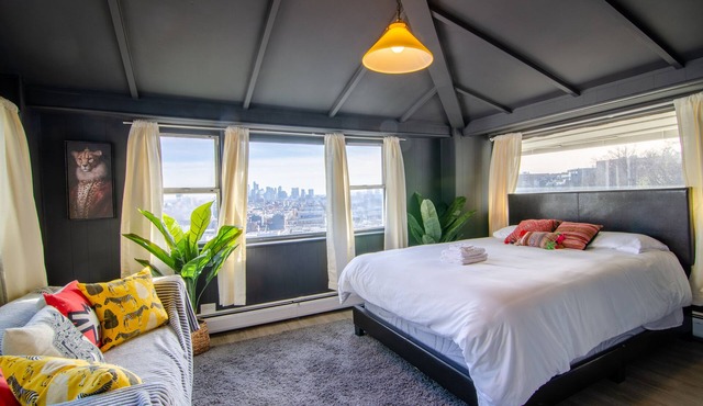 Spectacular views of NYC 6 br 2.5 ba double apartment