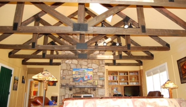Spectacular views, privacy, and abundant wildlife!