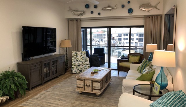 Spectacular Waterfront 3BR/2BA Condo Newly Remodeled