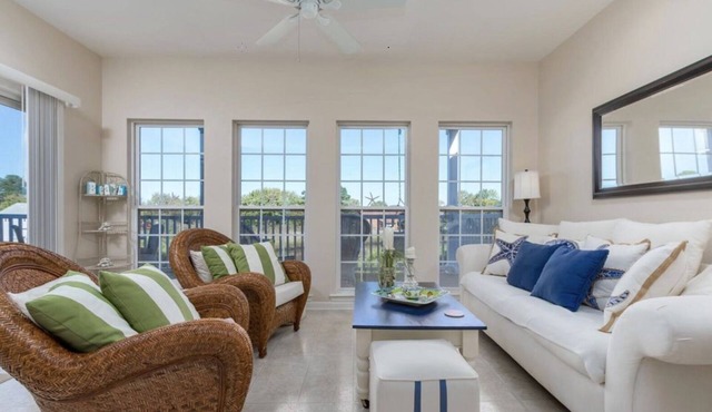 Spectacular well stocked townhouse minutes from Bethany Beach