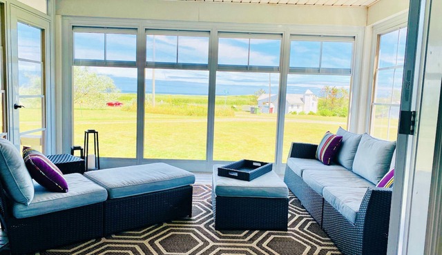 Spectacular white sandy beach, Gorgeous, Sleeps 10