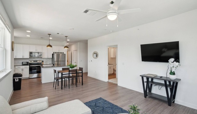 Spectra Parks 5309, Modern 2Bd Apartment