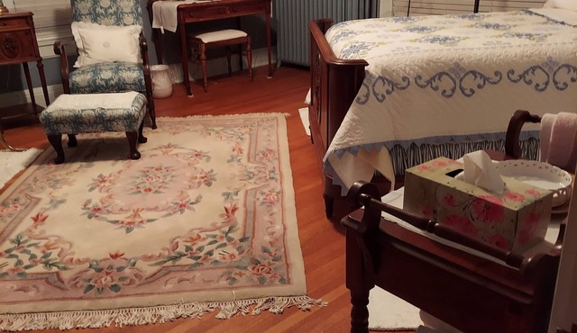 Spencer Estate Blue Room