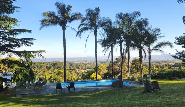 Spend a weekend or even a week in the Yarra Valley. Wine, food, gardens + more.