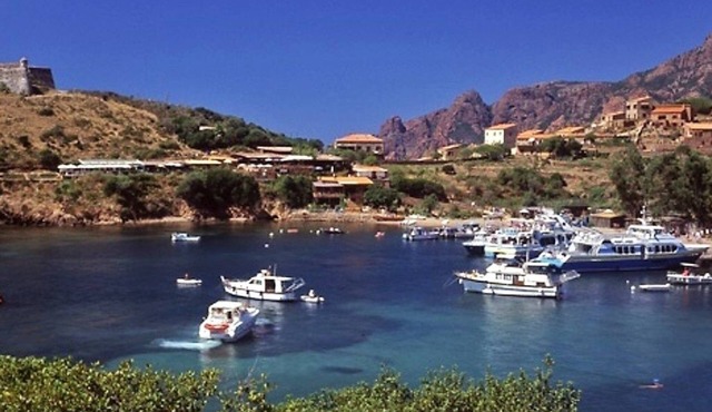 Spend exceptional holidays in a protected village , by the sea