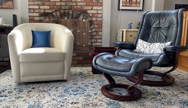 Spend July here. Family friendly, clean, Quiet neighborhood. Work and play here