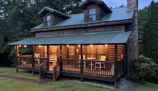 Spend Memorial Day at Rustic Star- Fiber Wifi! - Close To Callaway Gardens