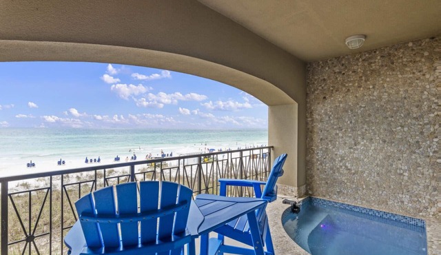Spend the Fall by the Beach! Frangista Beach! Private Pool! 5 Adult Bikes! Gulf Front!